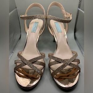 Size 9 Betsey Johnson gold sparkly heels